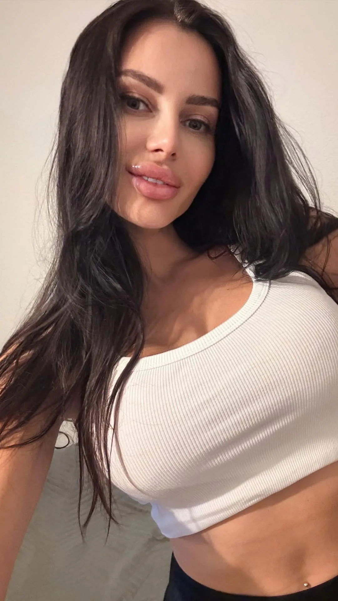 Ivana escort Derby