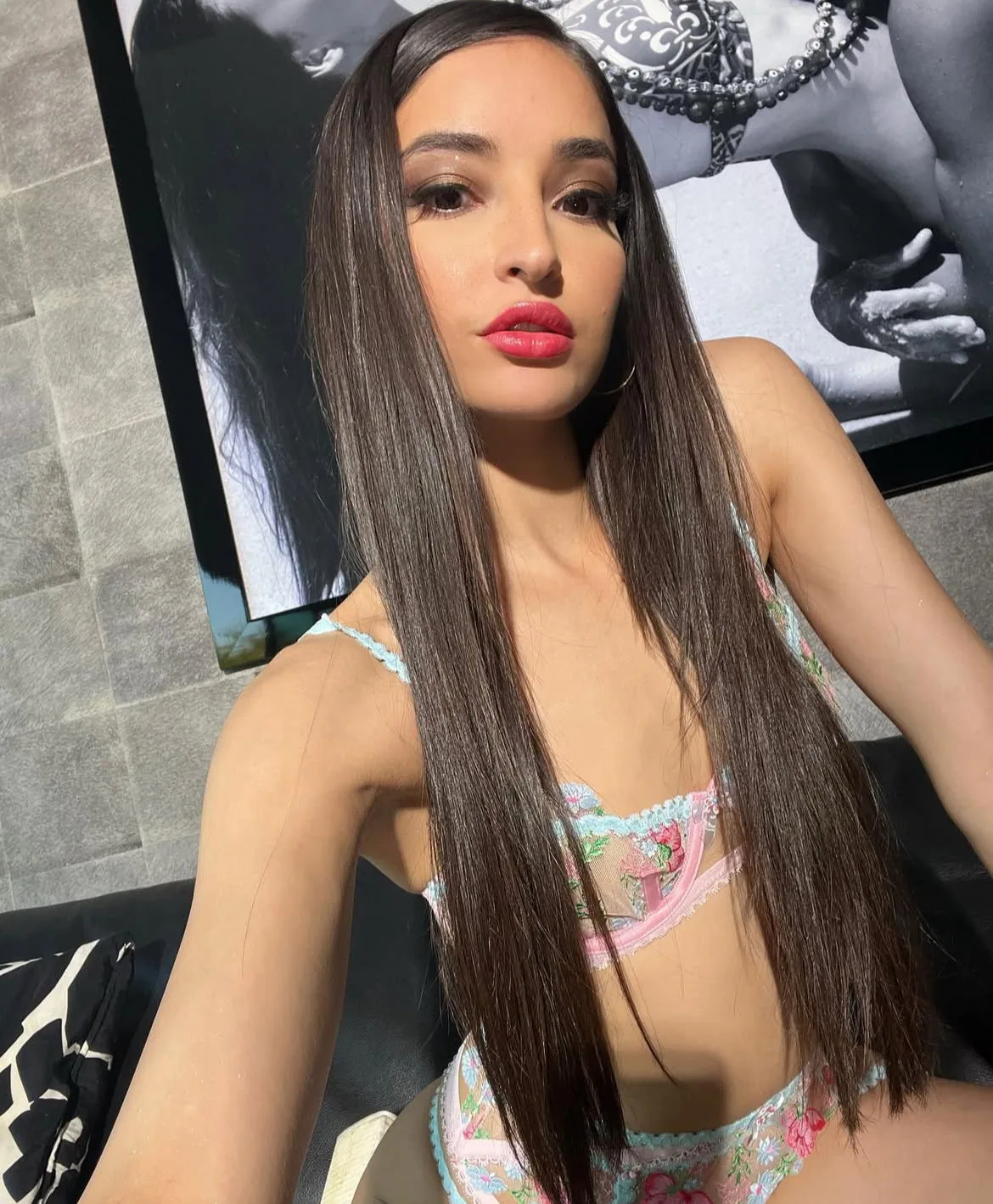Alejandra escort Derby